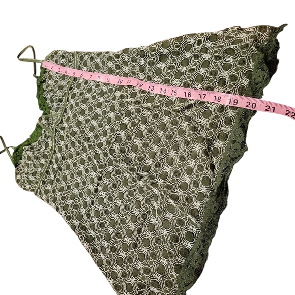 Green Sheer Geometric Mesh Lace Cami Tank Top - Picture 7 of 7